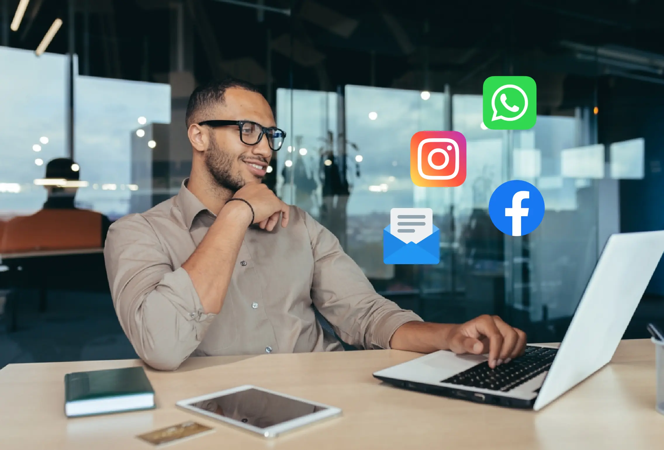 man-using-social-media-in-laptop